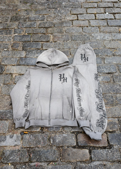 PLAY HARD SWEAT SUIT