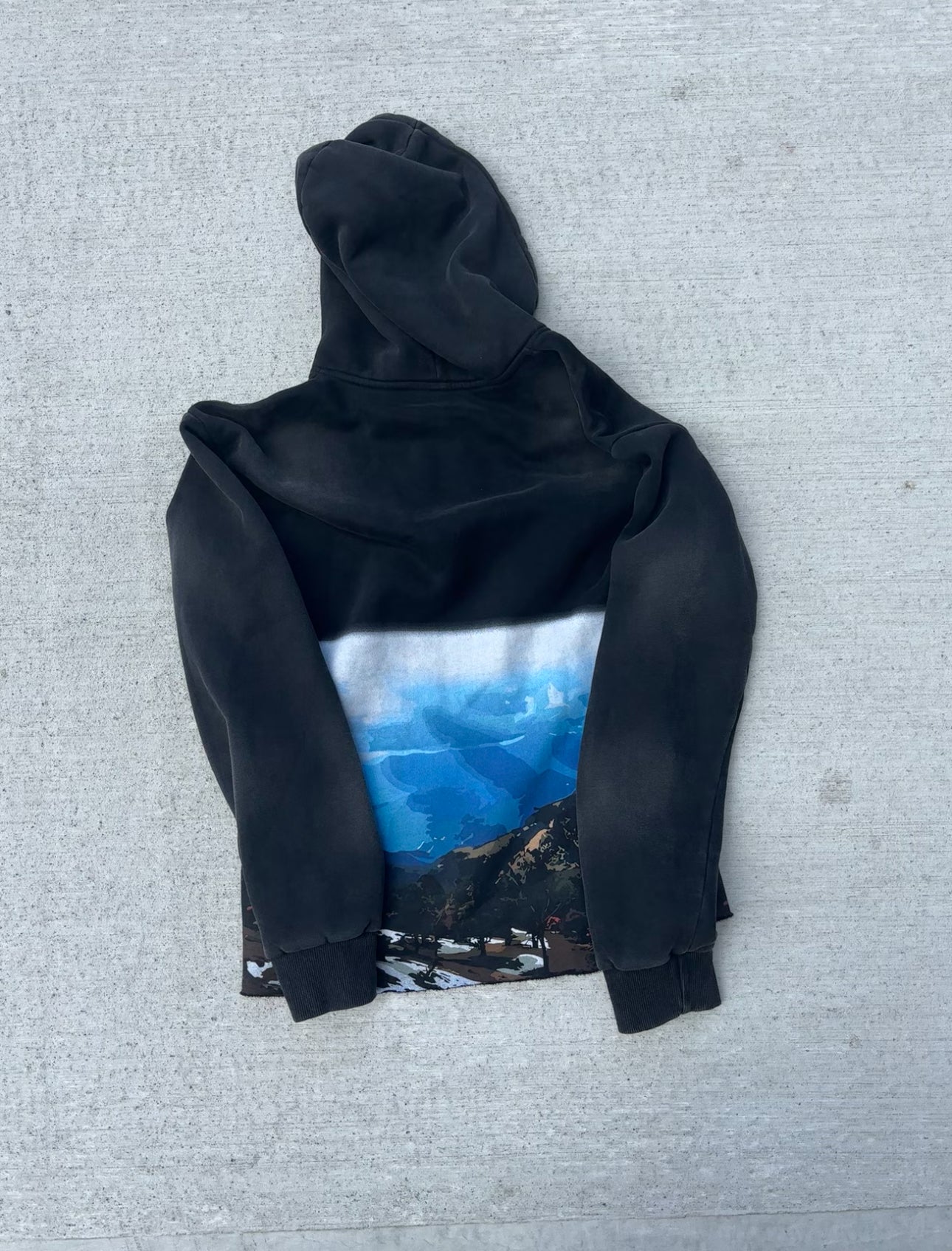 Phey village Hoodie order